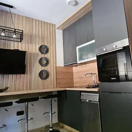 Lana Lux Milmari 아파트