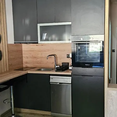 아파트 Lana Lux Milmari *