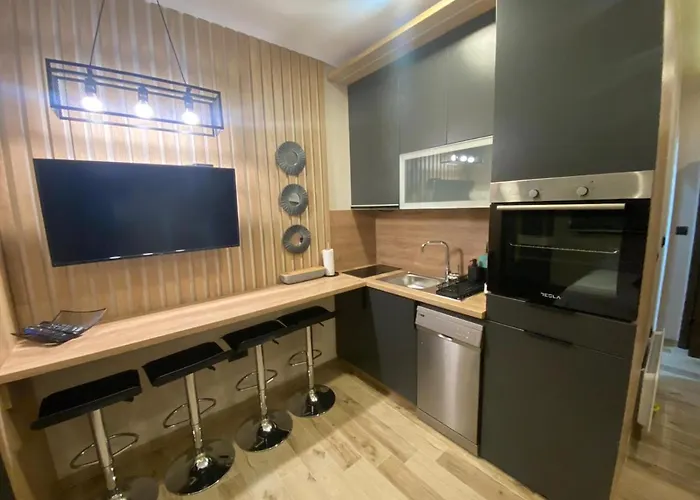 Апартаменты Lana Lux Milmari