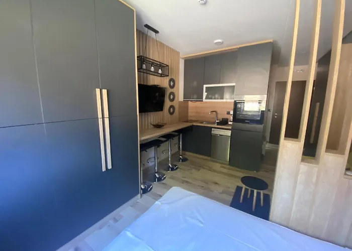 Lana Lux Milmari Апартаменты