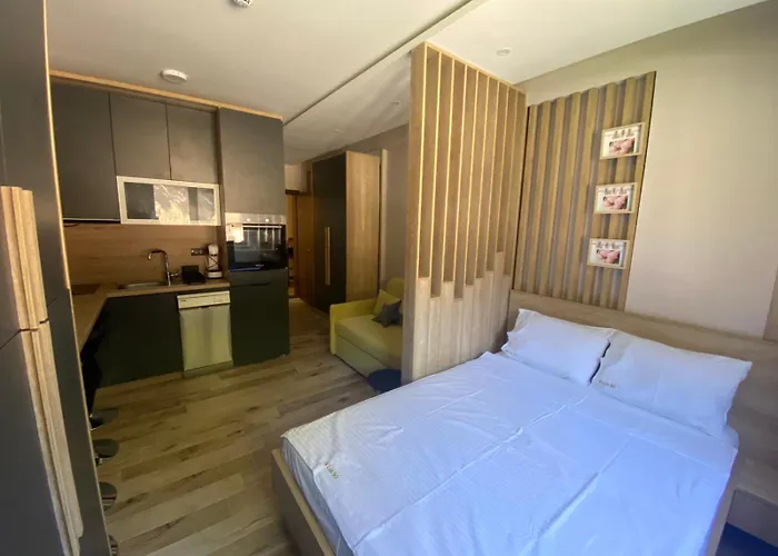 Lana Lux Milmari Апартаменты